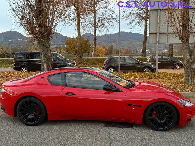 MASERATI GranTurismo 4.2 V8