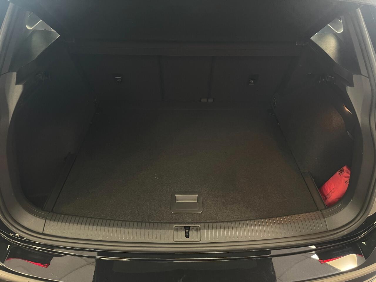 Volkswagen Tiguan 2.0 TDI 150cv SCR DSG R-Line