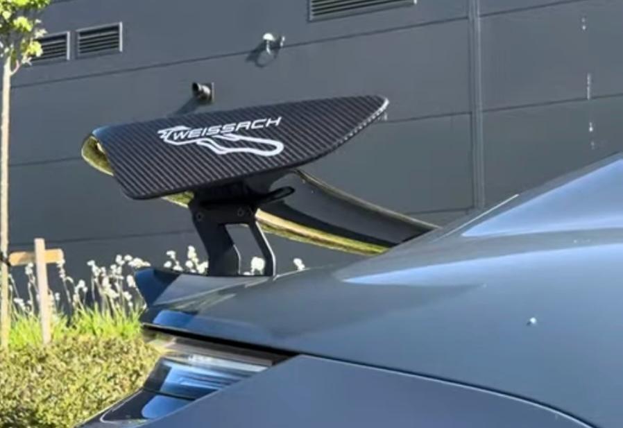 Porsche Taycan Turbo GT Weissach