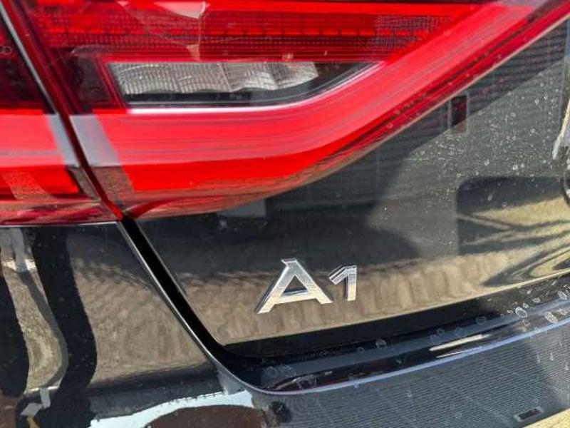 Audi A1 II 2019 Sportback 30 1.0 tfsi Admired 110cv s-tronic