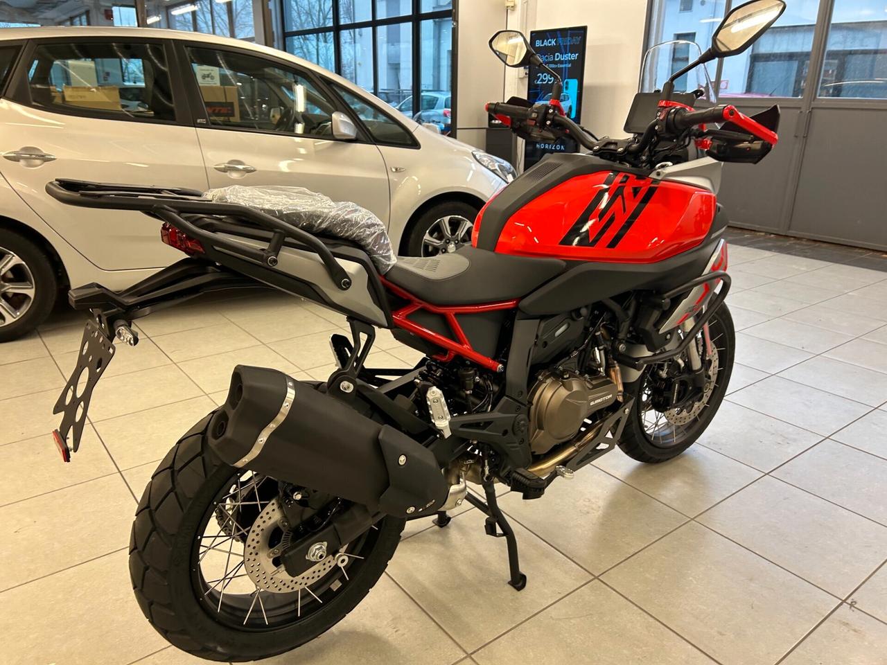 QJ Motor SRT600 SX PRONTA CONSEGNA