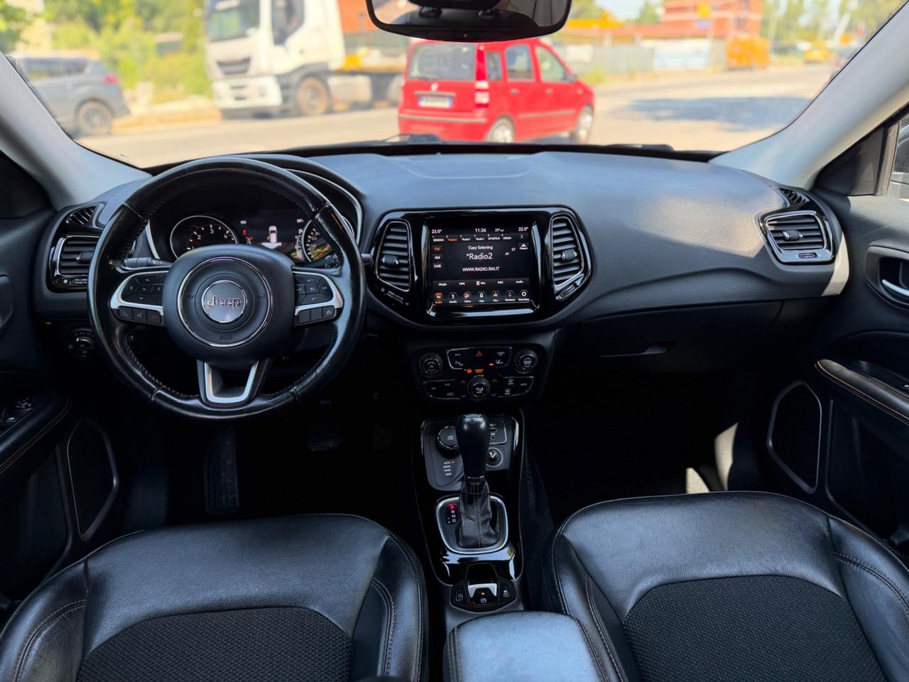 Jeep Compass 2.0 Multijet 4x4 automatica con gancio