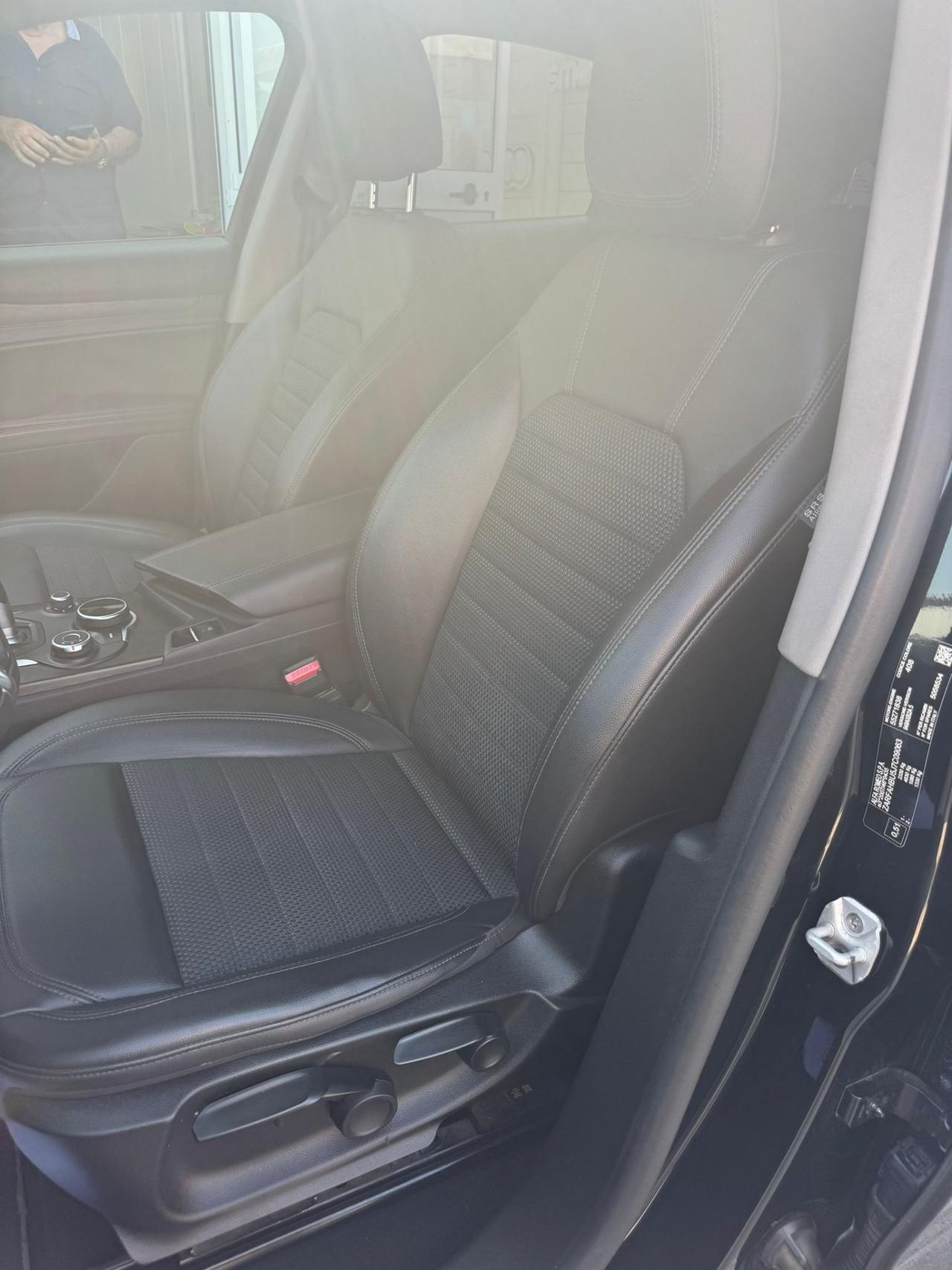 Alfa Romeo Stelvio 2.2 Turbodiesel 210 CV AT8 Q4 Super