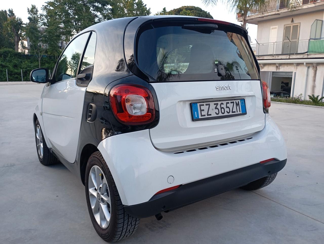 Smart ForTwo 1.0 70CV Youngster Aut.