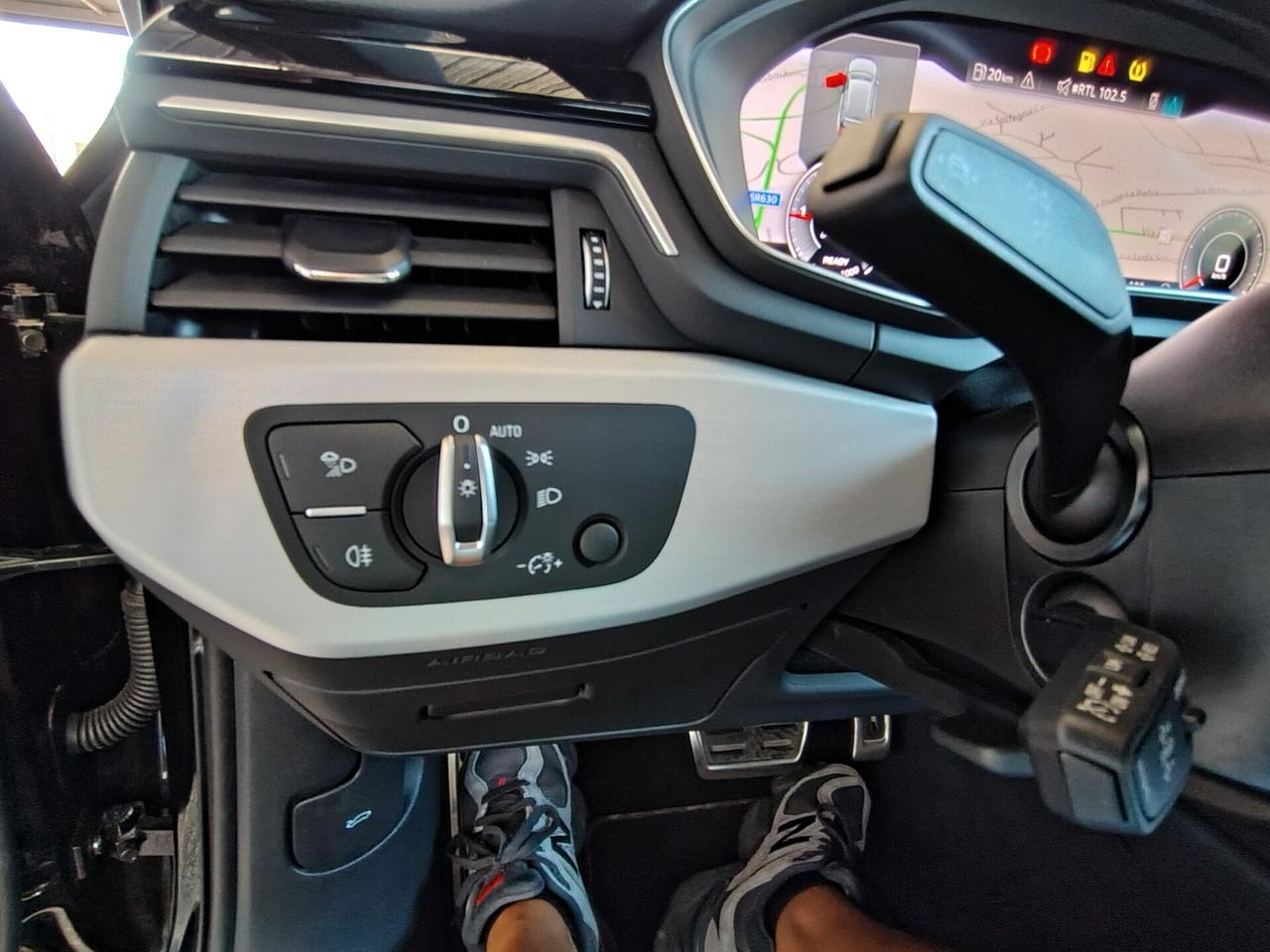 Audi A4 Avant 40 TDI quattro S tronic line edition