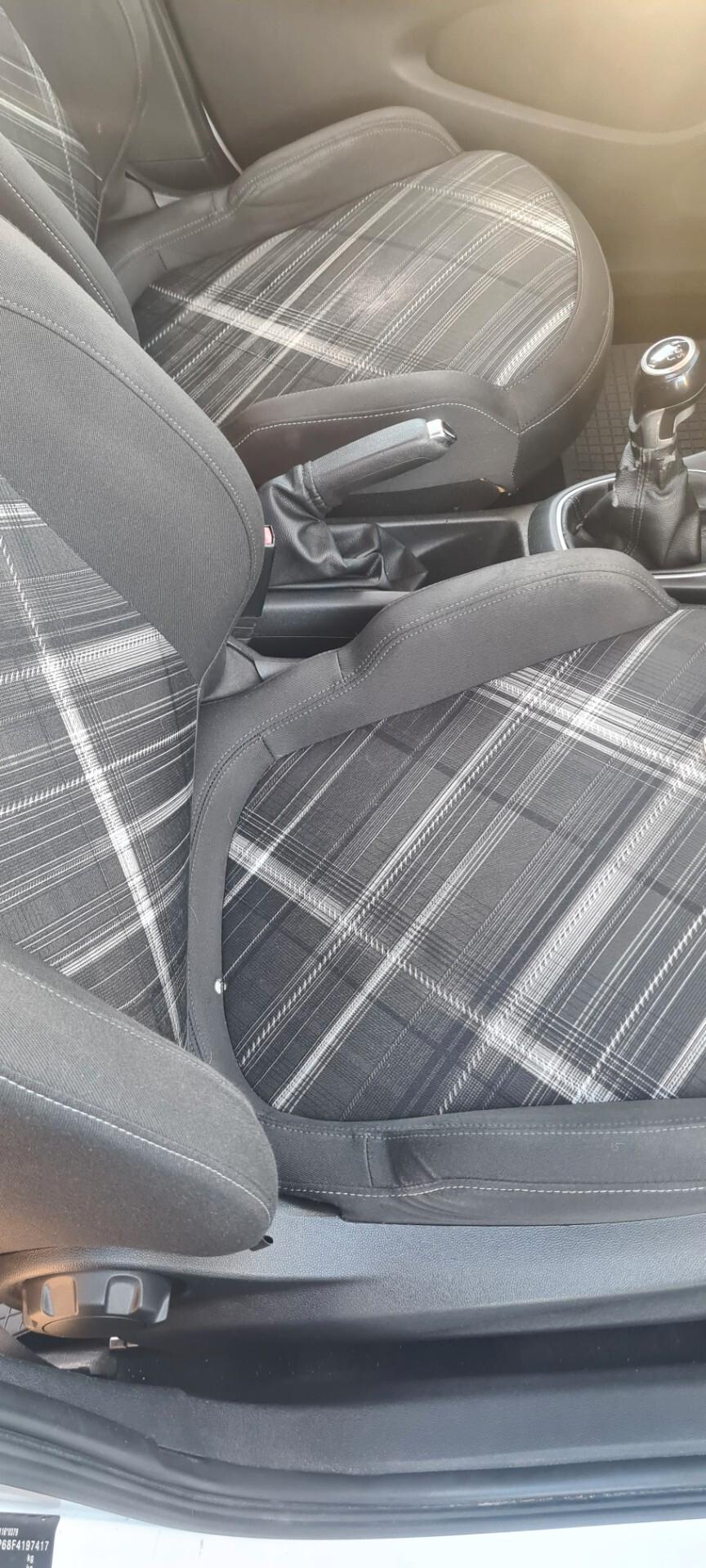 Opel Corsa 1.4 90CV GPL Tech 5 porte b-Color