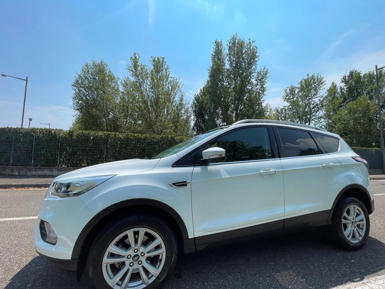 Ford Kuga 2.0 TDCI 120 CV S&S 2WD Powershift ST-Line