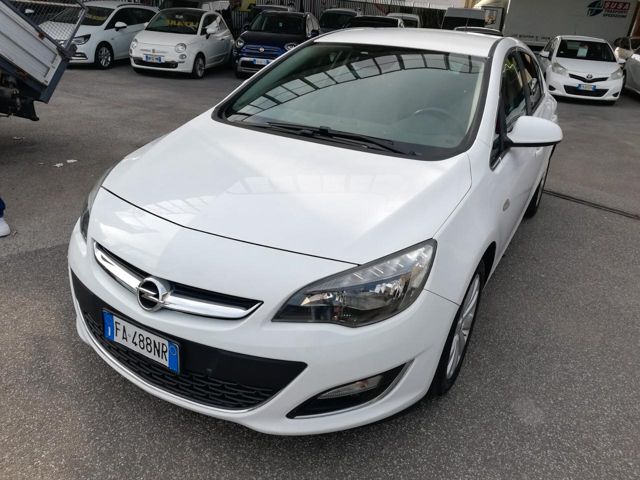 Opel Astra 1.4 Turbo 140CV 5 porte GPL Tech Cosmo