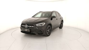 Mercedes-Benz GLA 200 d Premium auto