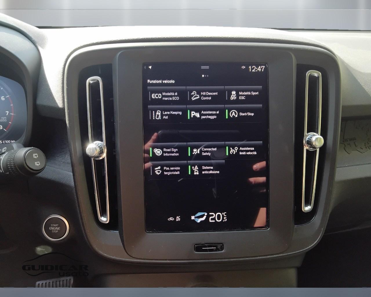 VOLVO XC40 2023 - XC40 1.5 t2 Essential auto