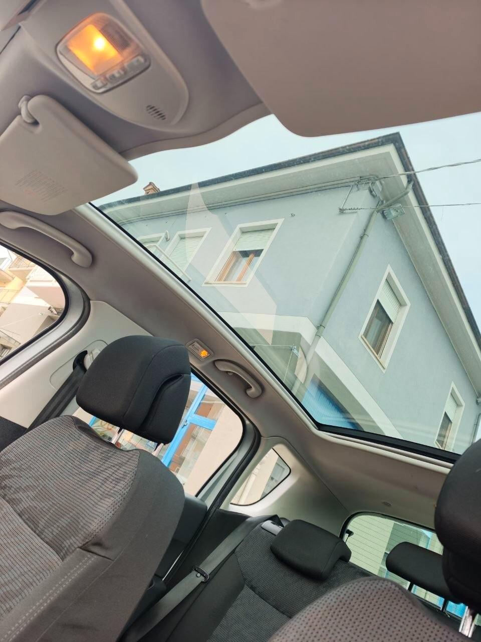 Peugeot 3008 1.6 HDi 112CV Premium