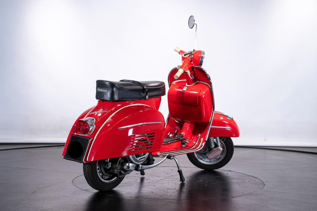 Piaggio Vespa 180 SS