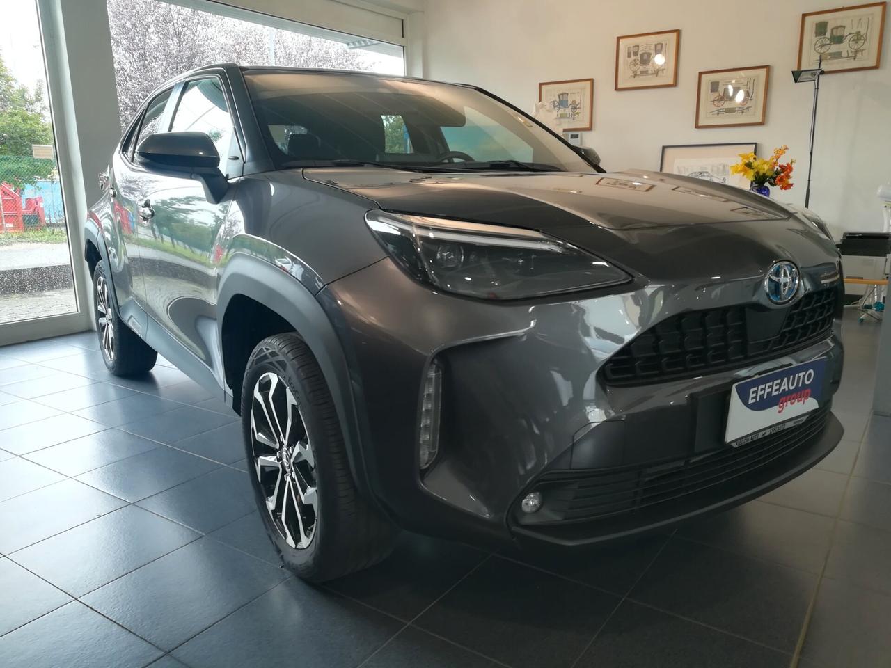 Toyota Yaris Cross 1.5 Hybrid 5p. E-CVT AWD-i Trend