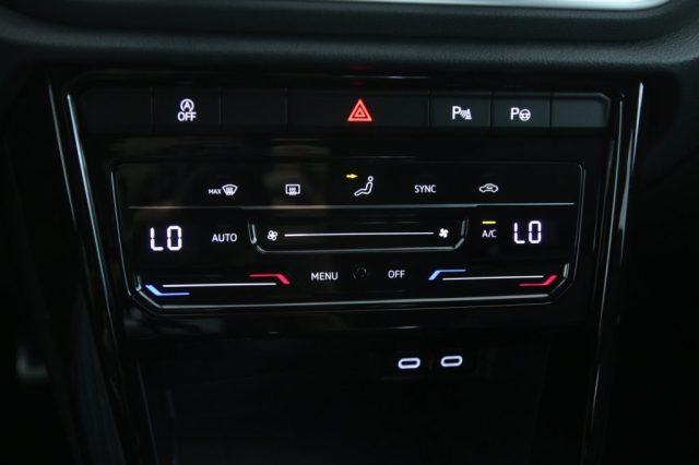 VOLKSWAGEN T-Roc 1.0 TSI R-Line Fari IQ.Light LED/Cerchi 18''