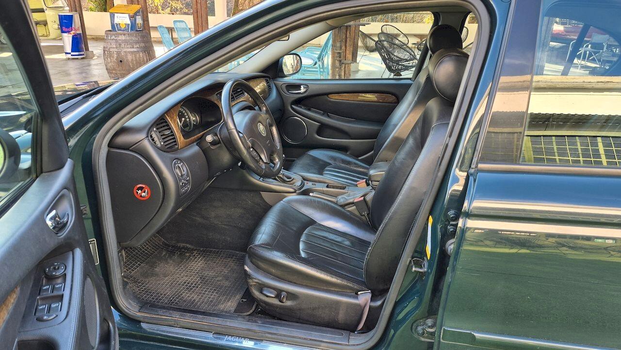Jaguar X-Type 2.5 V6 AWD Executive – 2002