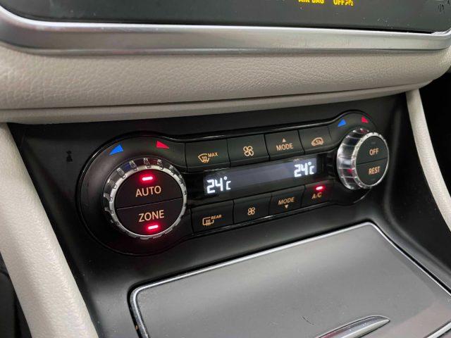 MERCEDES-BENZ GLA 220 PREMIUM 4MATIC AUTO