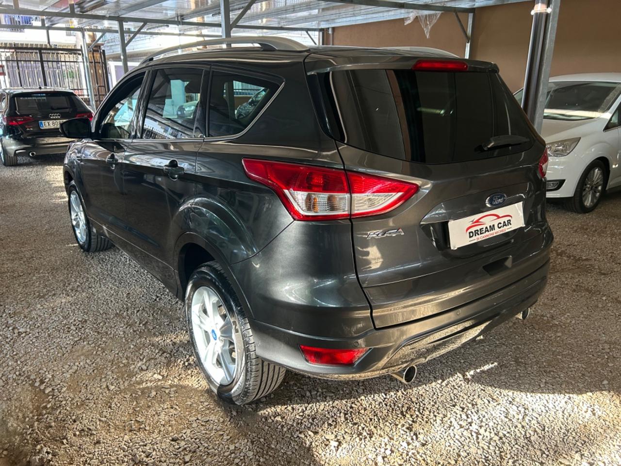 Ford Kuga 2.0 TDCI 120 CV S&S 2WD Titanium