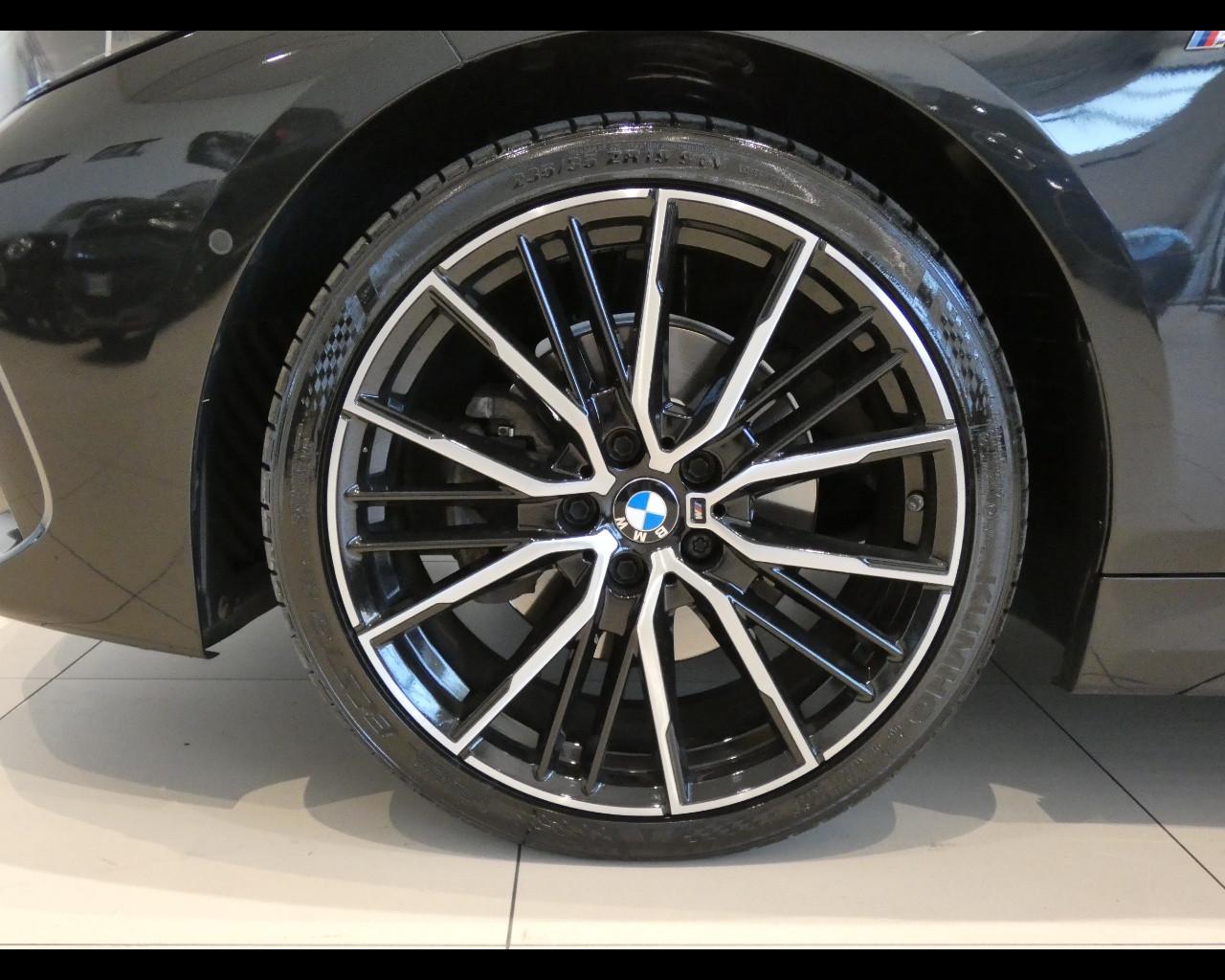BMW Serie 1 (F40) - 118d 5p. Msport