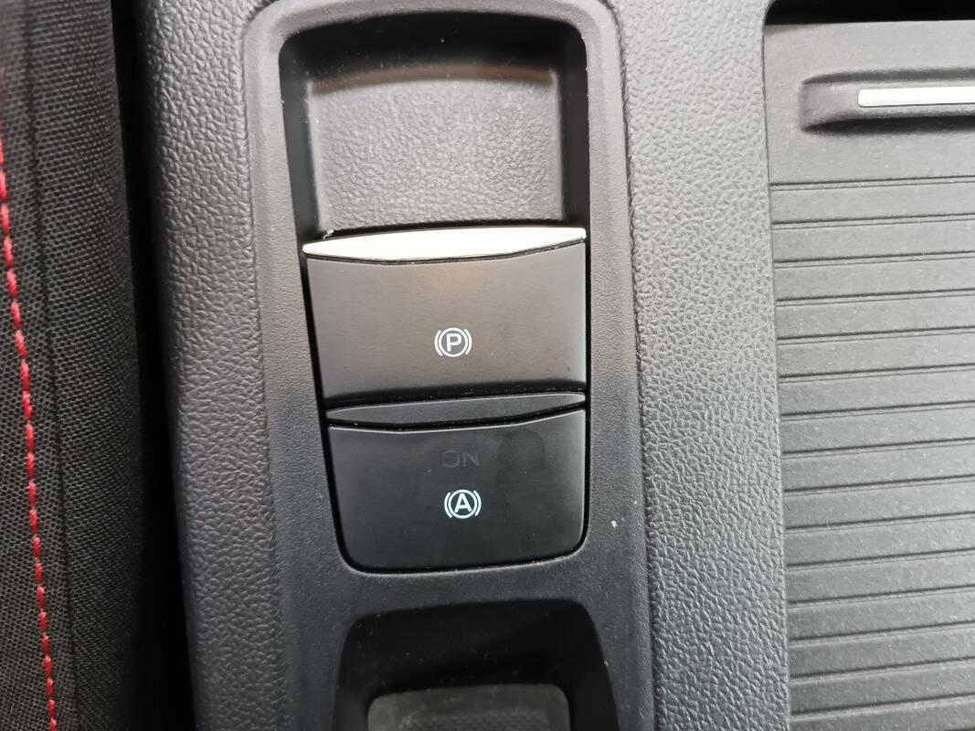 Ford Focus 125 cv Ibrida St-Line - 21.000KM!