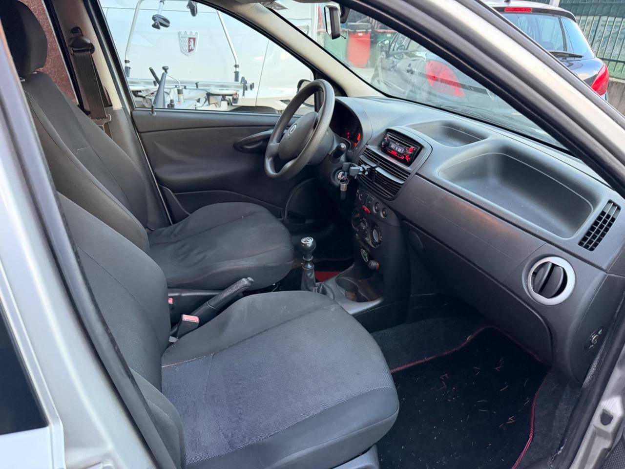 Fiat punto 1.2 benzina 44kw euro4 neopatentati