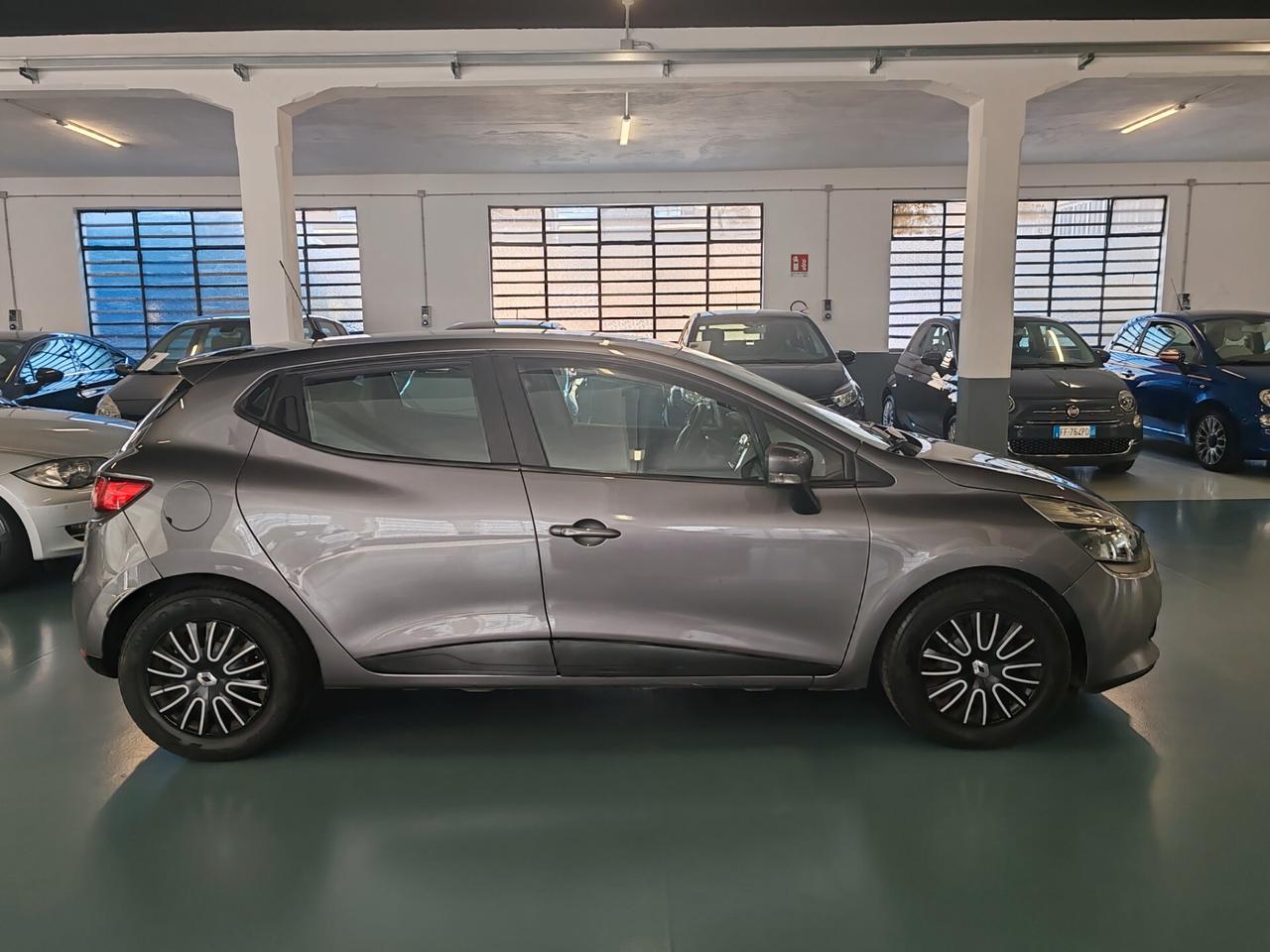 Renault Clio 1.2 75CV 5 porte Wave