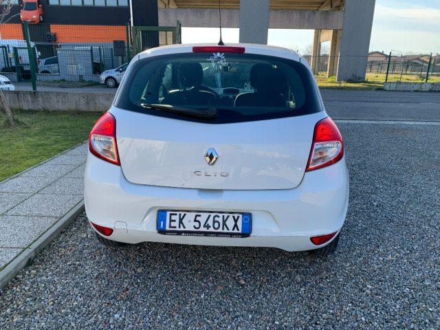 RENAULT Clio 1.2 16V 3 porte Live!