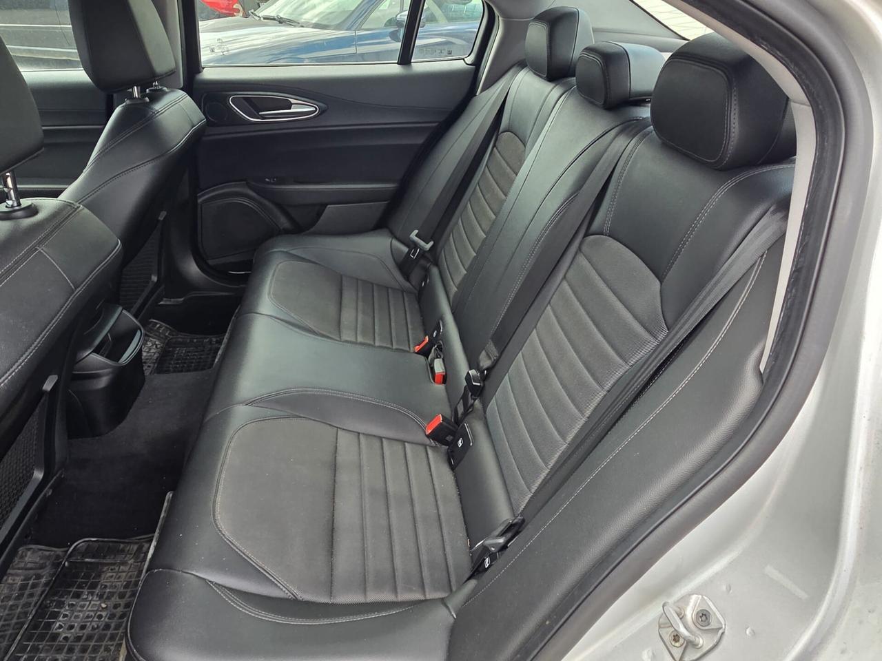 Alfa Romeo Giulia 2.2 JTDM TURBODIESEL MY19 -MOTORE ROTTO-