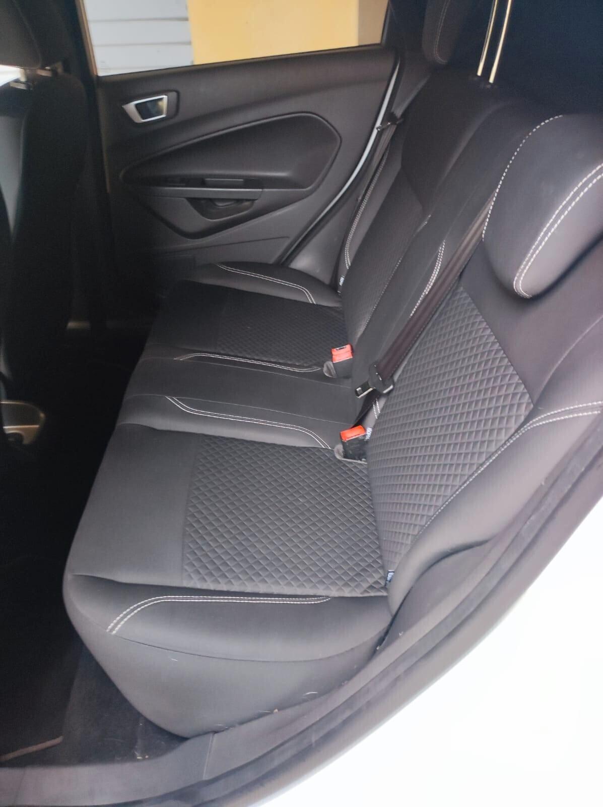 Ford Fiesta 1.0 EcoBoost 100CV 5 porte Powershift