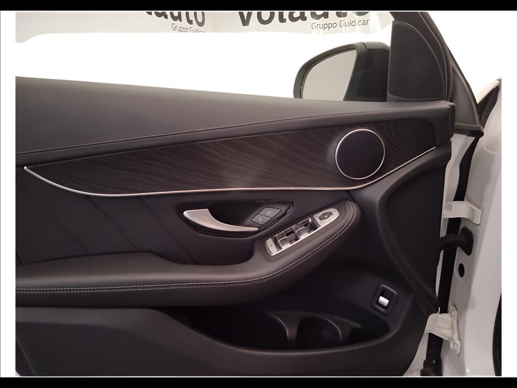 Mercedes-Benz GLC Coupe - C253 2019 - GLC Coupe 220 d Premium 4matic auto