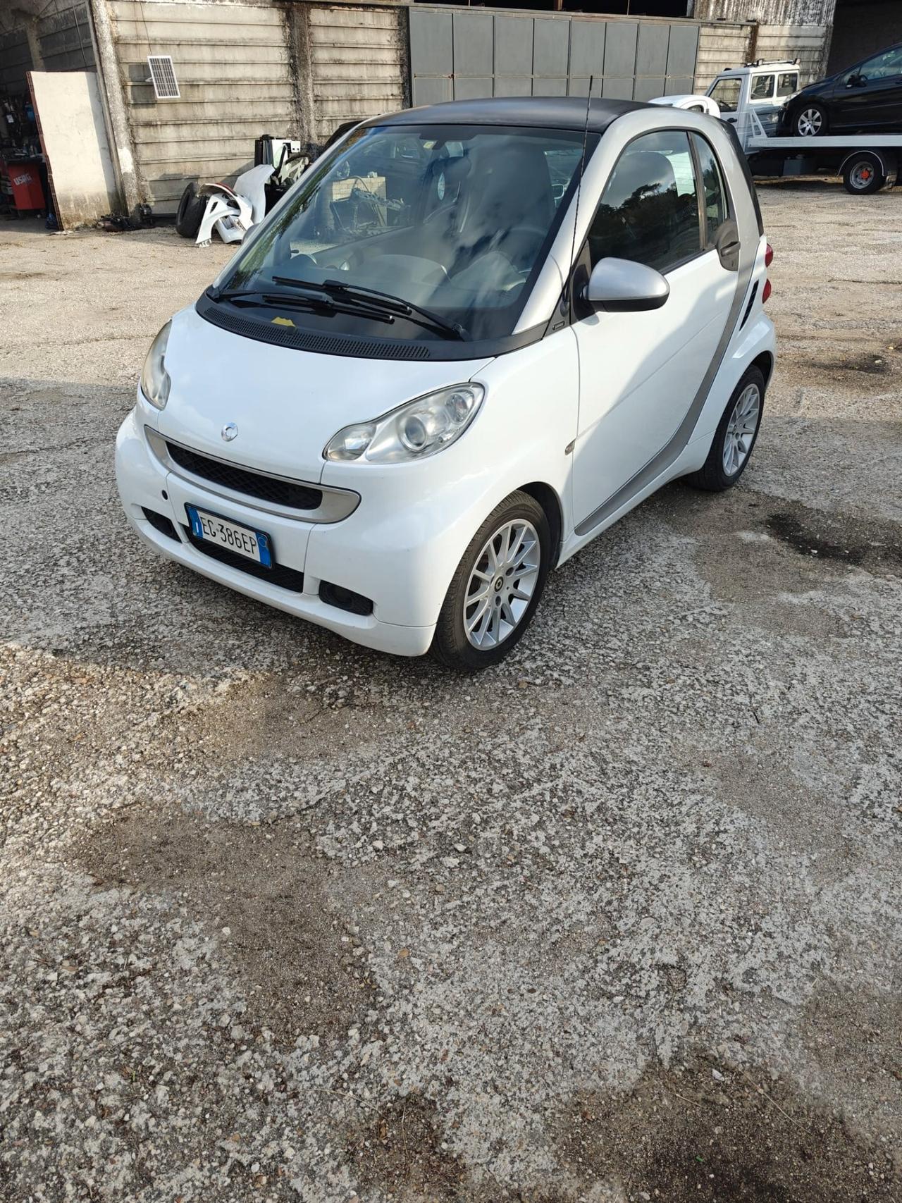 Smart ForTwo 800 40 kW coupé passion cdi