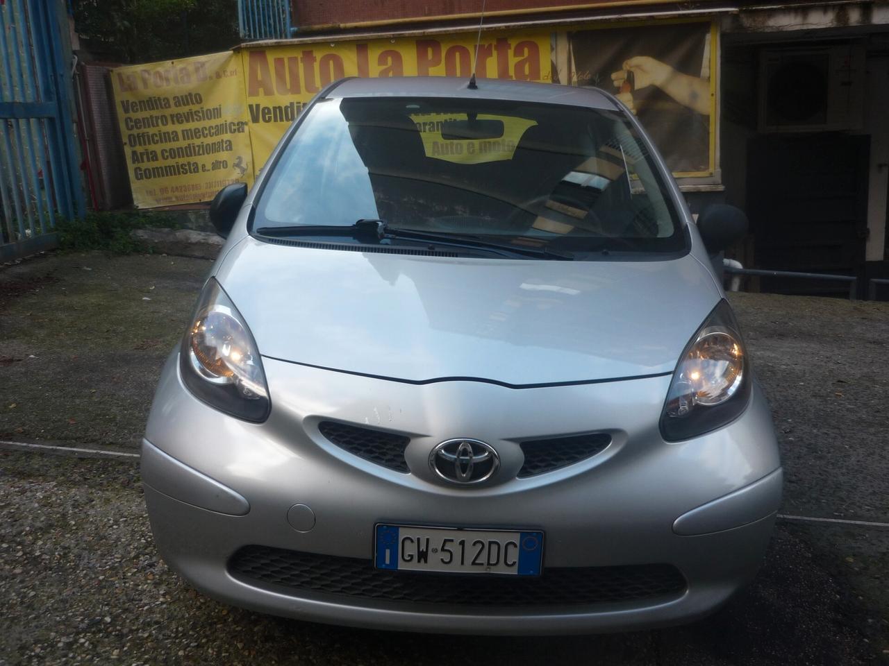 Toyota Aygo 1.0 12V VVT-i 3 porte Sol