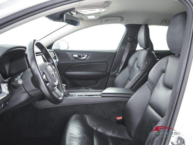 VOLVO V60 Cross Country D4 AWD Geartronic Business Plus