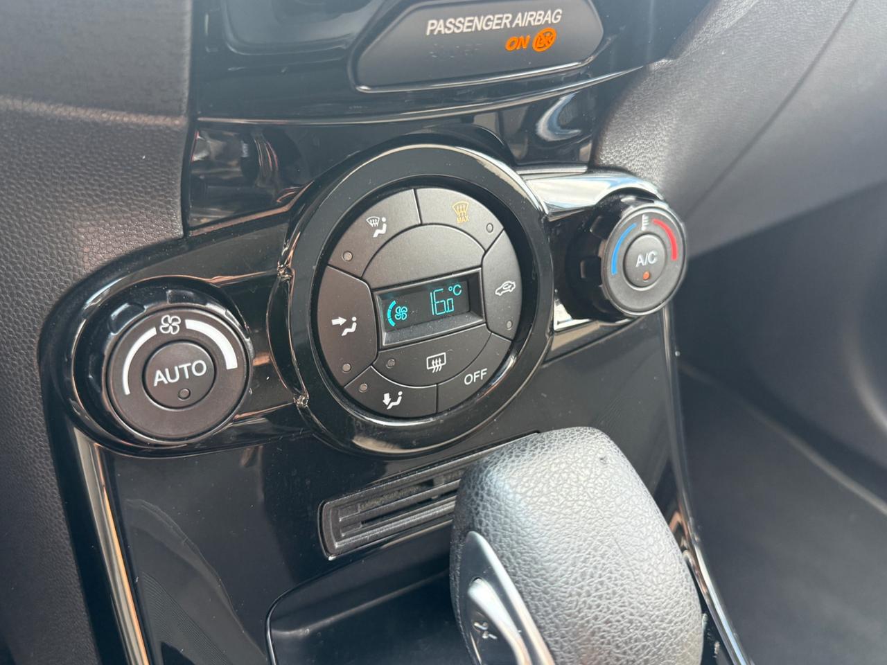 Ford Fiesta 1.0b. 5 porte|AUTOMATICO|NEOPATENTATI