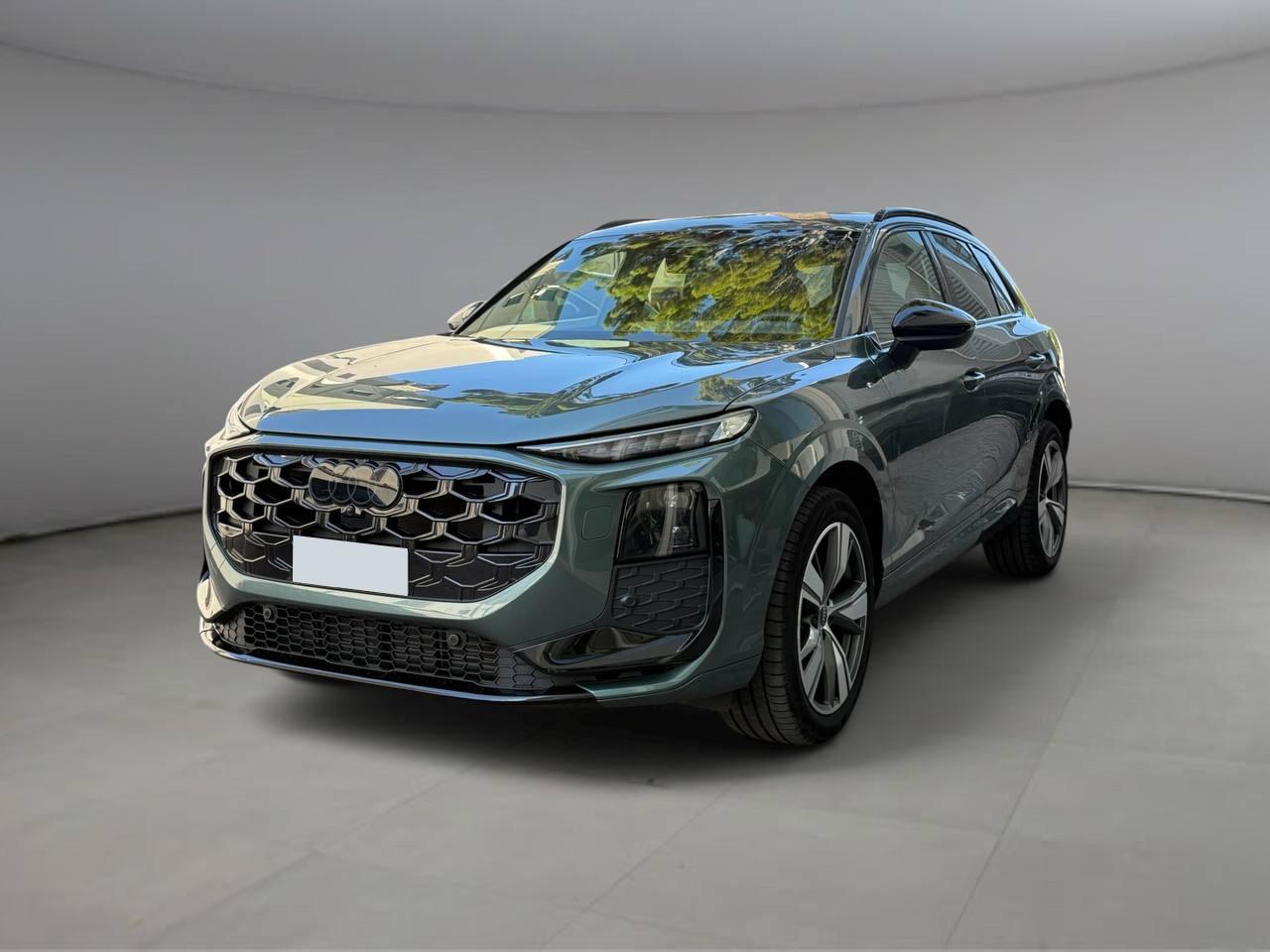 Audi Audi Q3 SUV Business TFSI 110 kW S tronic