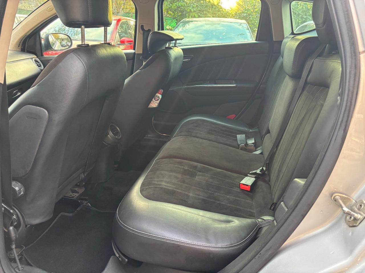 Lancia Delta 1.6 MJT AUTOMATICA Platinum ok Neopatentati