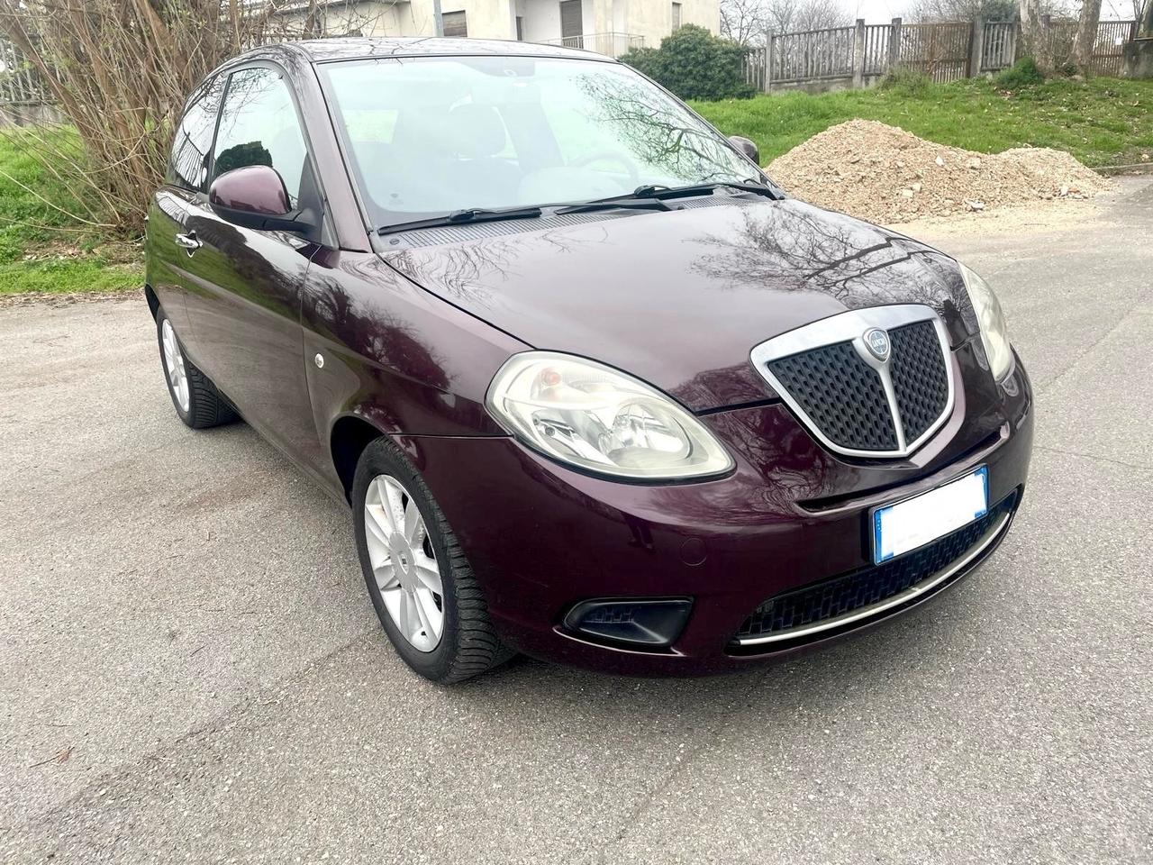 Lancia Ypsilon 1.4 Oro Ecochic GPL per Neopatentati