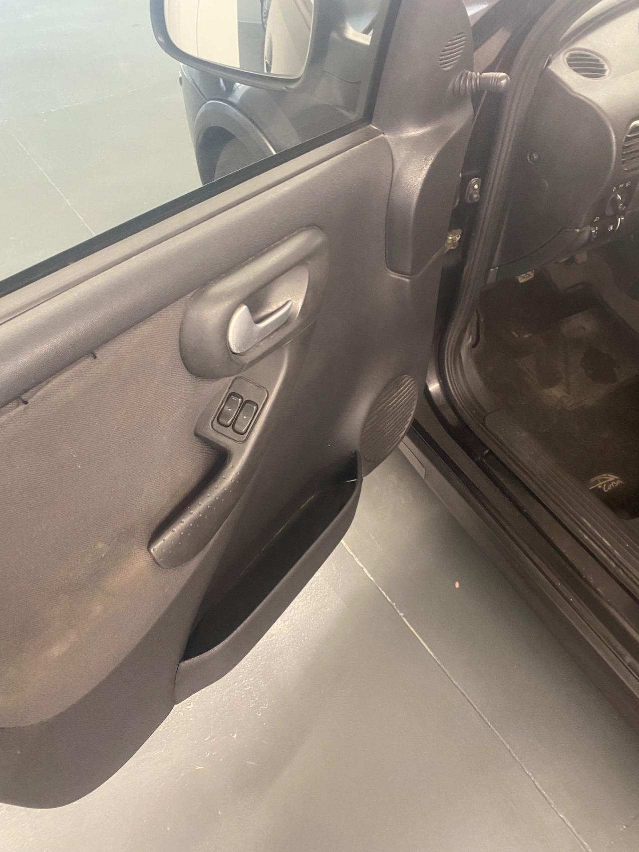 Opel Corsa 1.0i 12V cat 5 porte Club