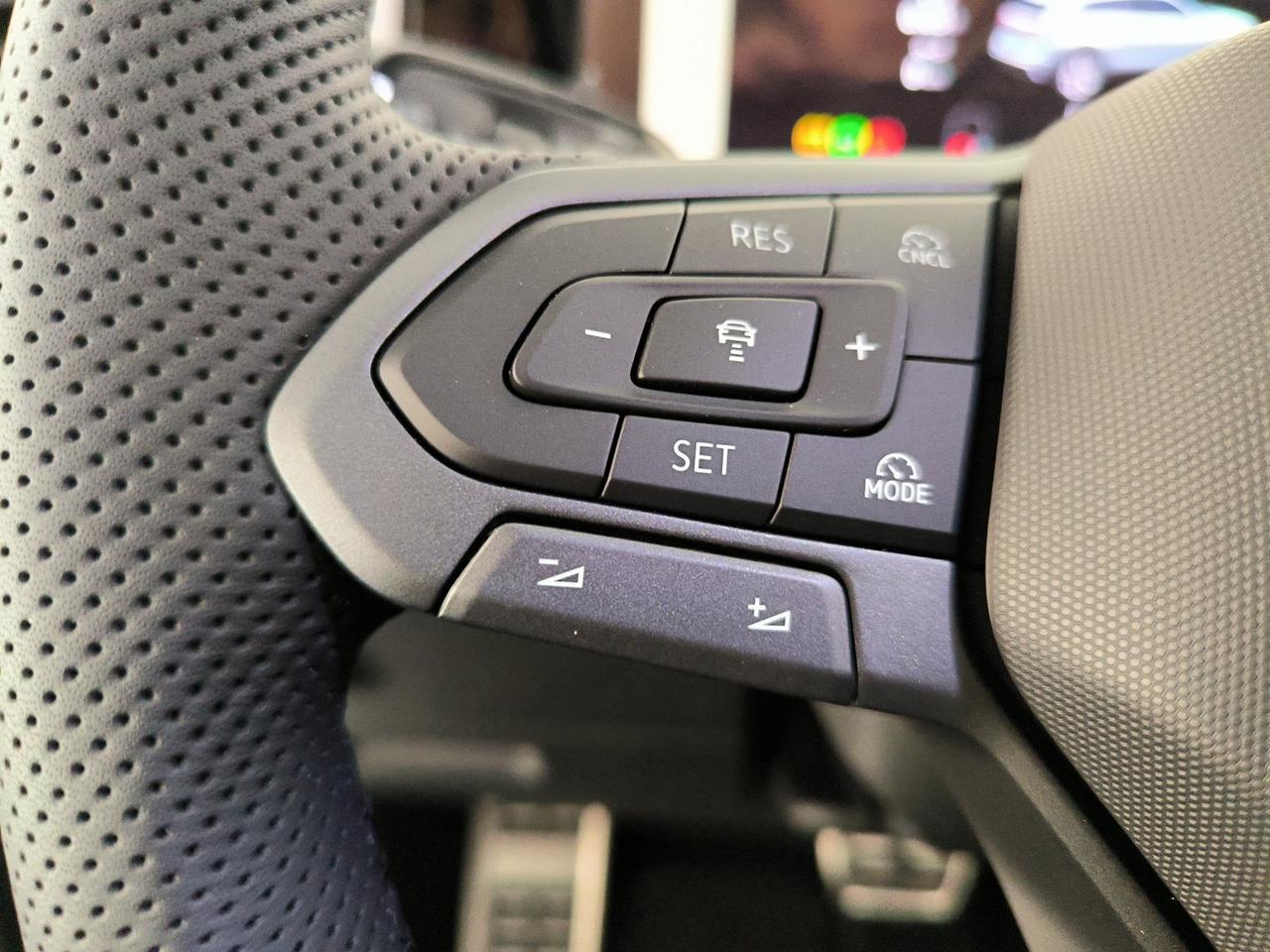 Volkswagen Tiguan 2.0 tdi r-line plus 150cv dsg