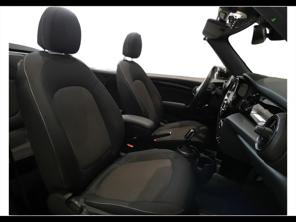 MINI Mini Cabrio (F57) - Mini 1.5 Cooper Classic Cabrio