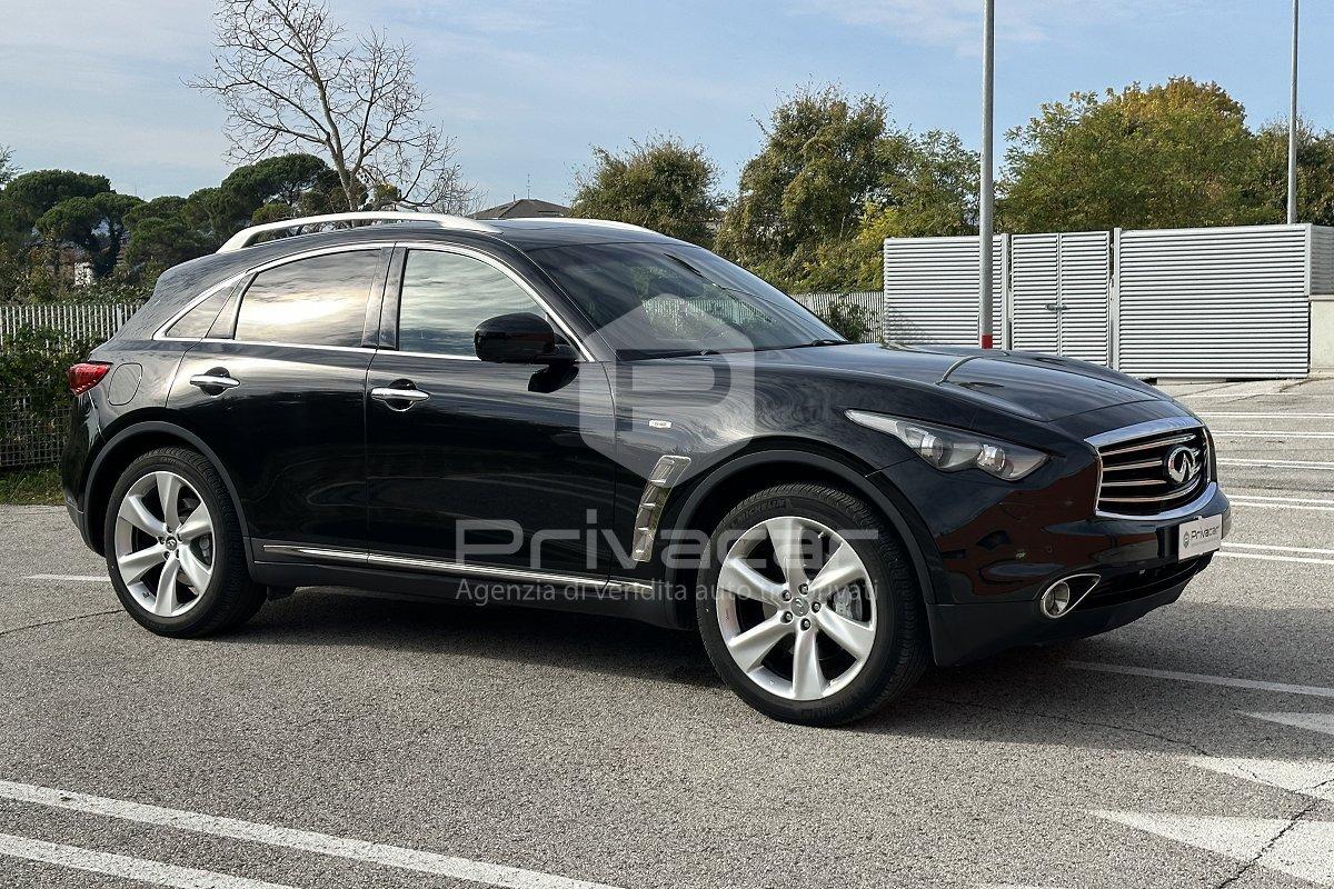 INFINITI QX70 3.0 diesel V6 AT S