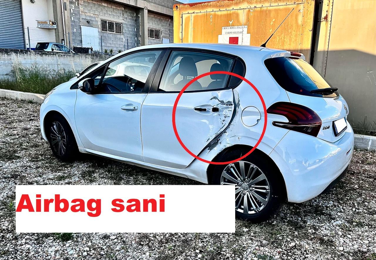 Peugeot 208 Puretech 2015 incidentata