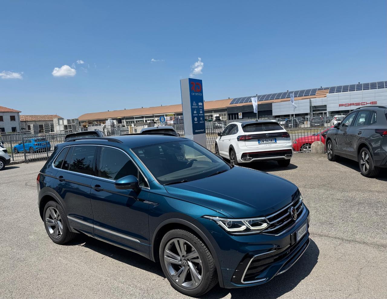 Volkswagen Tiguan 2.0 tdi R-Line 150cv DSG / NO VINCOLI