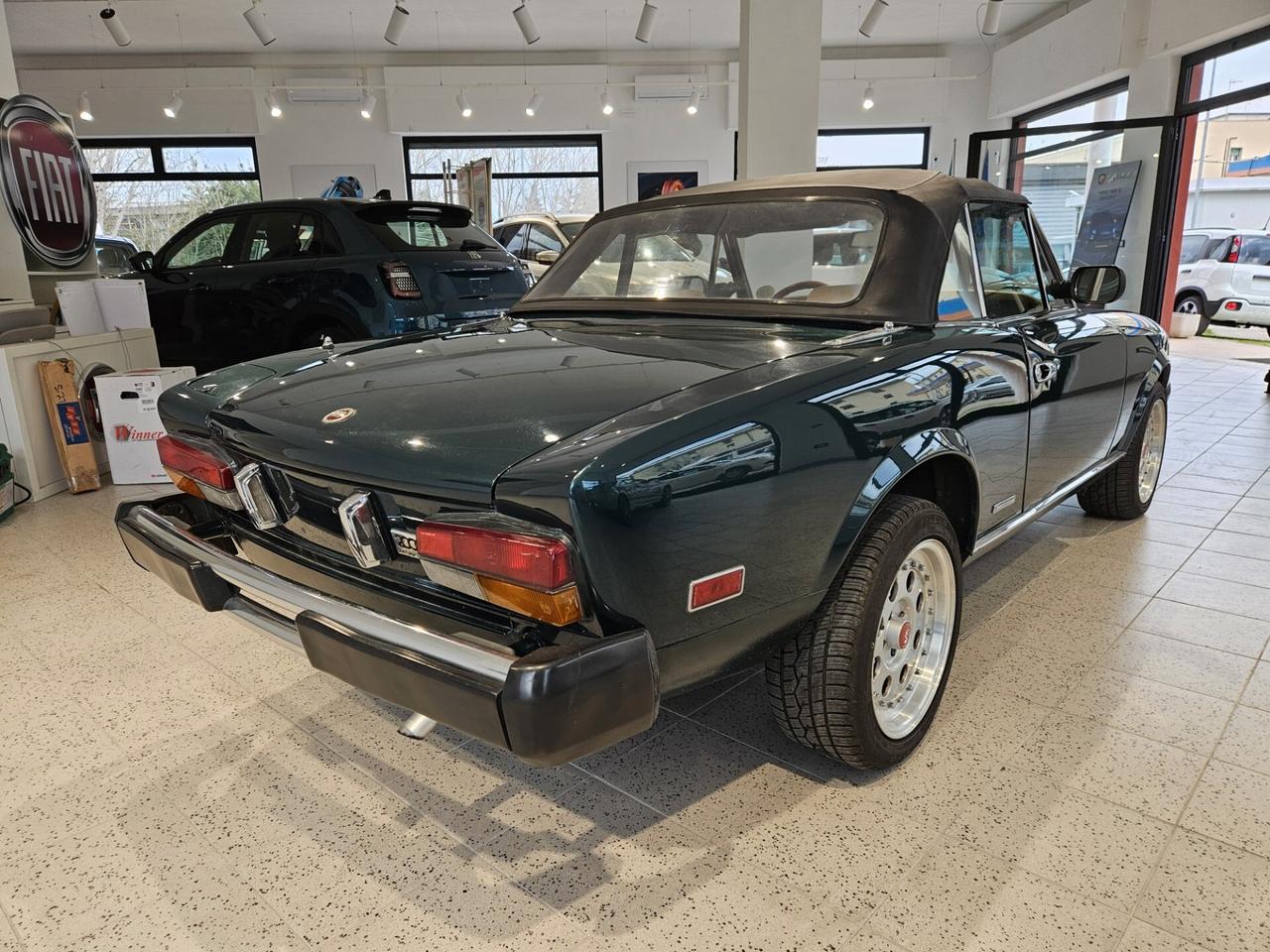 Fiat 124 Spider SPYDER AMERICA