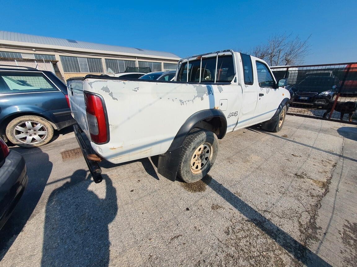 Nissan Navara (D22) 2.5 TD 103CV 4WD Cab. Singola