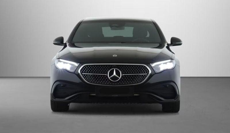 Mercedes-Benz Classe E E 200 Mild hybrid AMG Line Advanced Night Pack Distronic Camera
