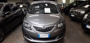 Lancia Ypsilon 1.0 FireFly 5 porte S&S Hybrid Ecochic Gold