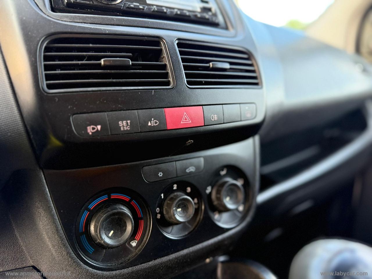 FIAT Doblò 1.4 16V Emotion