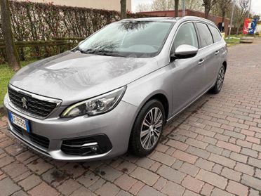 Peugeot 308 diesel 1.5 FULLOPTIONAL