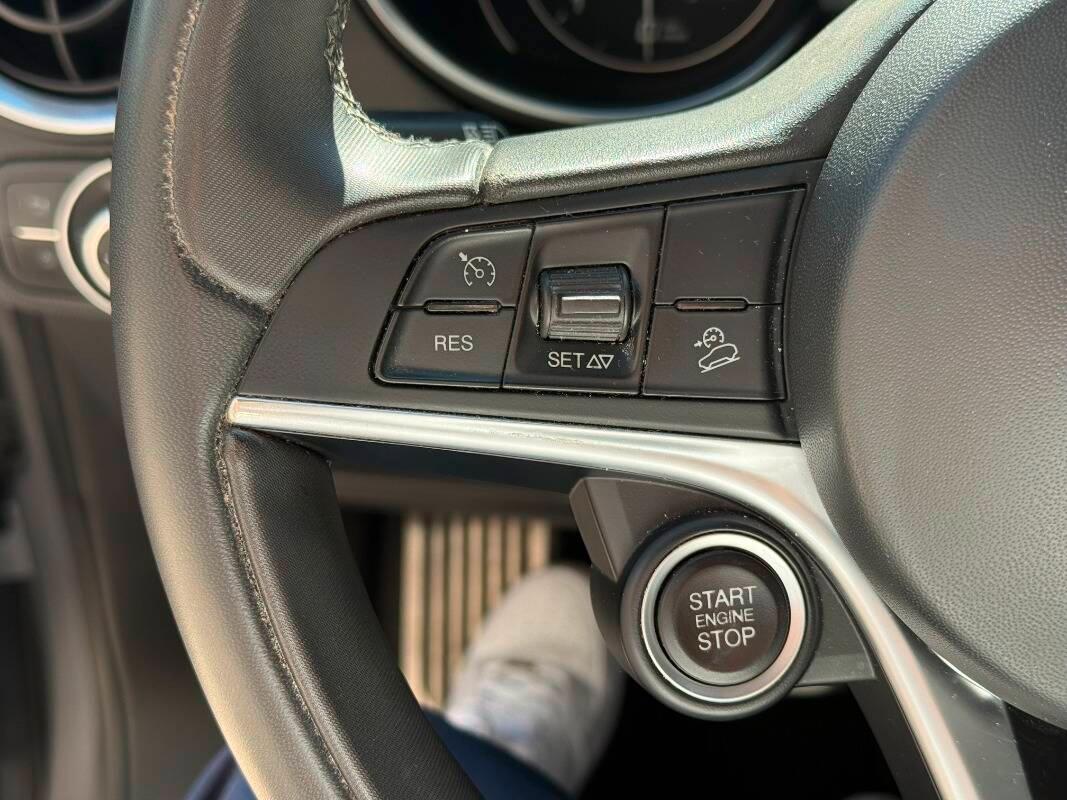 Alfa Romeo Stelvio 2.2 t Executive Q4 210cv auto