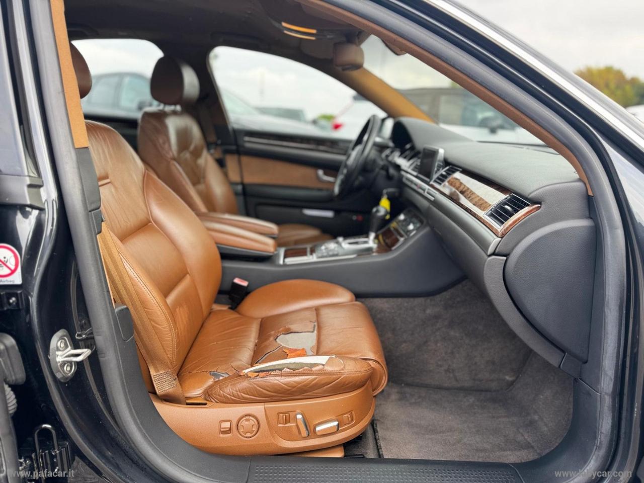 AUDI A8 3.0 V6 TDI quattro tiptronic